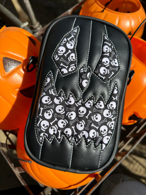 Handcrafted: Side Bag Black and B/W skull material